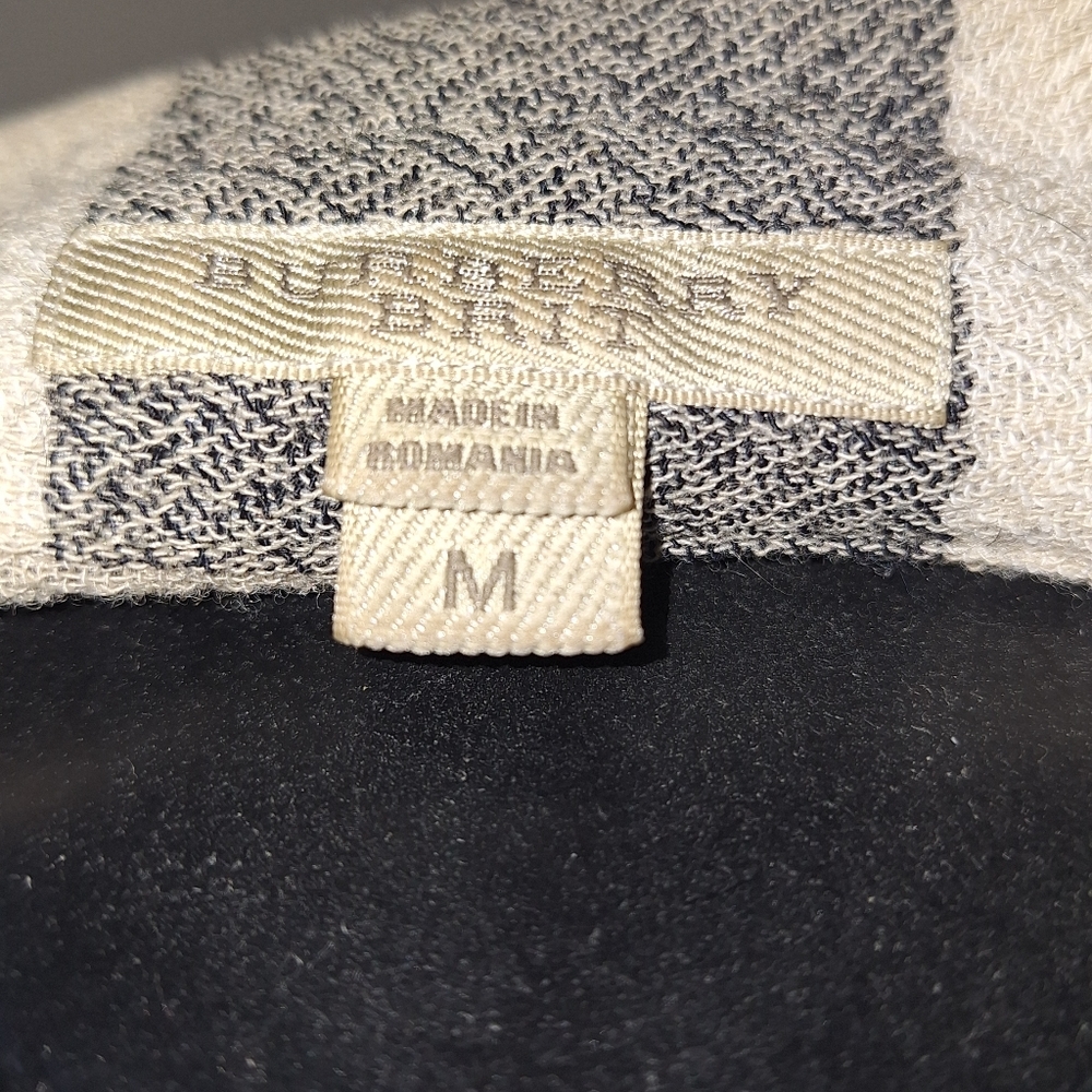 Authenic Womens Burberry Blouse - Picture 3 of 5